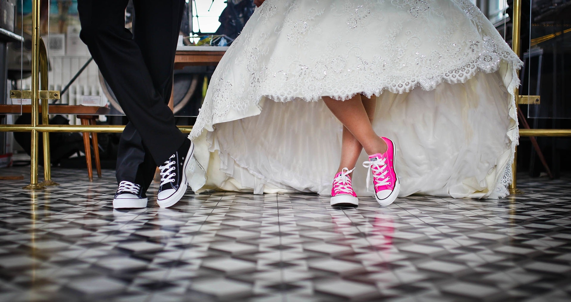 FIVE WAYS TO BUDGET FOR YOUR WEDDING